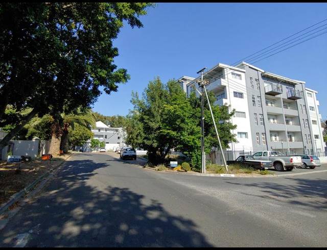 1 BEDROOM APARTMENT FOR SALE IN TYGER VALLEY